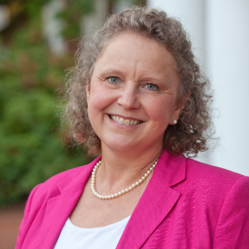 Pamela Norris